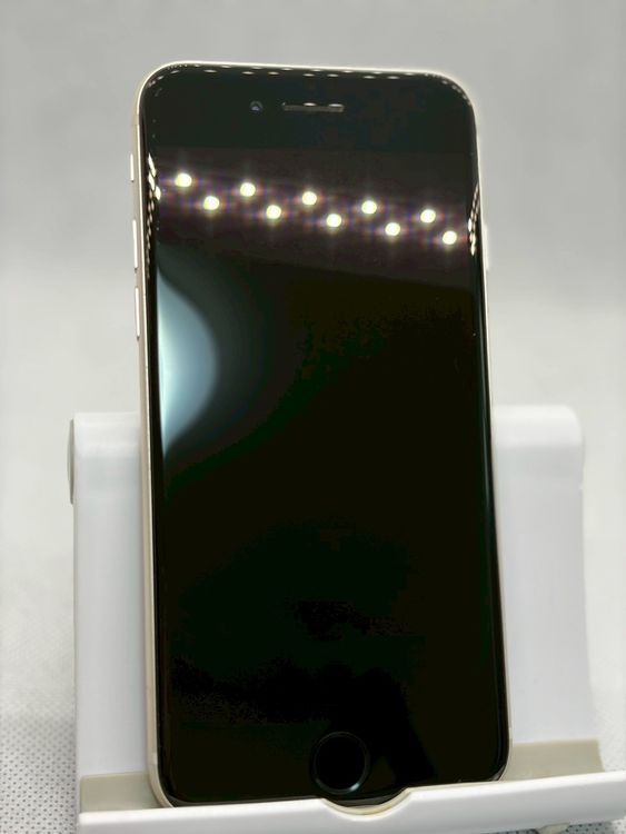 ���Хåƥ꡼86% SIM�ե꡼ iPhoneSE ��3���� 64GB �������饤��