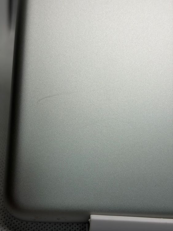 ���Хåƥ꡼84% iPad ��8���� 32GB ����С� Wi-Fi��ǥ�