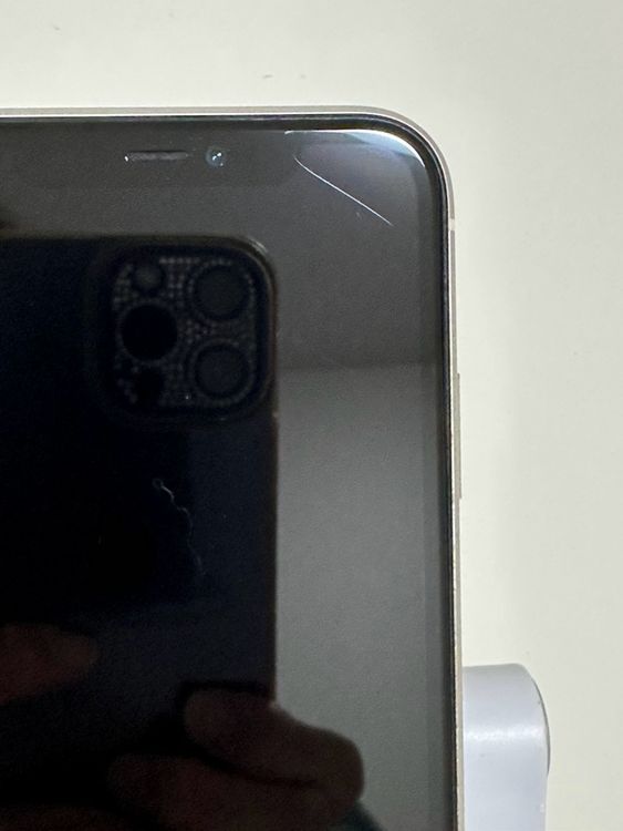 ��SIM�ե꡼ iPhone11 64GB �ۥ磻��