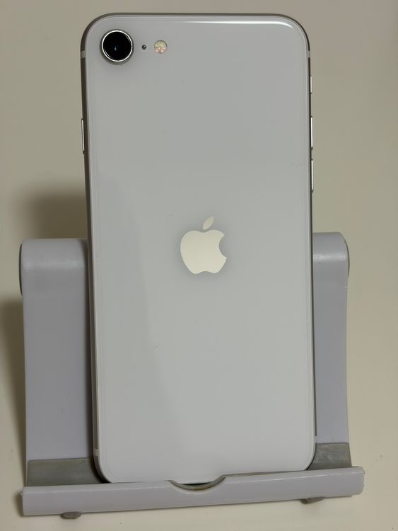 ���Хåƥ꡼81% SIM�ե꡼ iPhoneSE ��2���� 64GB �ۥ磻��