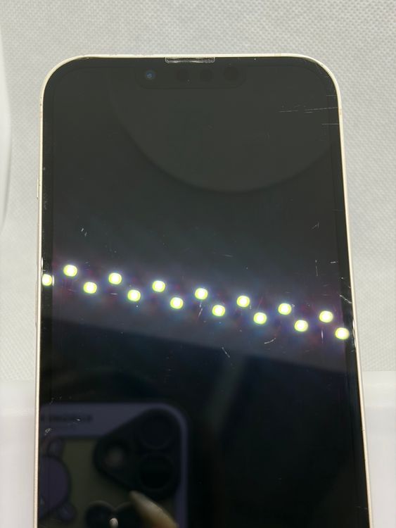 ���Хåƥ꡼81% SIM�ե꡼ iPhone13 128GB �������饤��