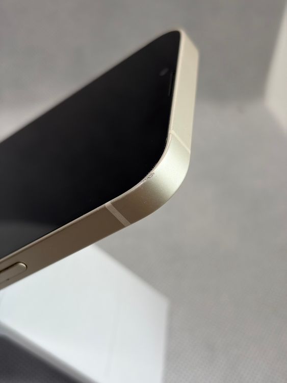 ���Хåƥ꡼85% SIM�ե꡼ iPhone13 128GB �������饤��