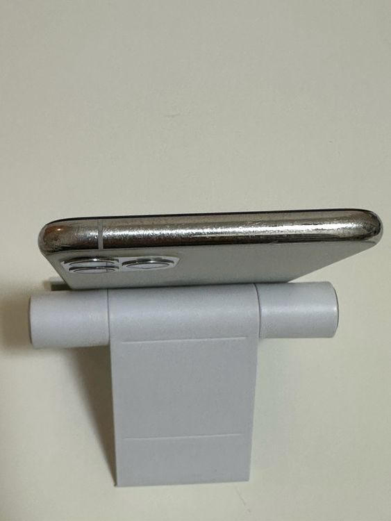 ��SIM�ե꡼ iPhone11ProMax 256GB ����С�