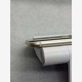 ��SIM�ե꡼ iPhoneSE ��3���� 128GB �������饤�� �Хåƥ꡼81%