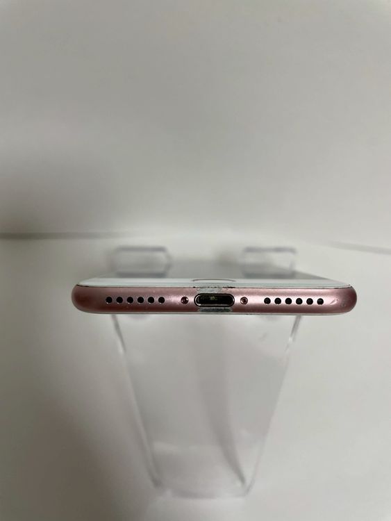 ϥԥͥͥå SIMե꡼ iPhone7  128GB  Хåƥ꡼81%