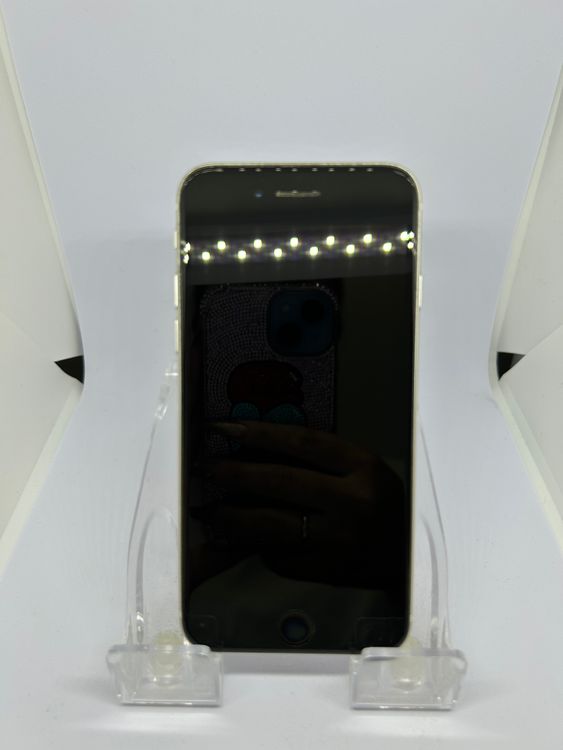 ��SIM�ե꡼ iPhoneSE��3����  64GB �������饤��