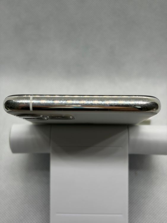��SIM�ե꡼ iPhone11Pro 256GB ����С�