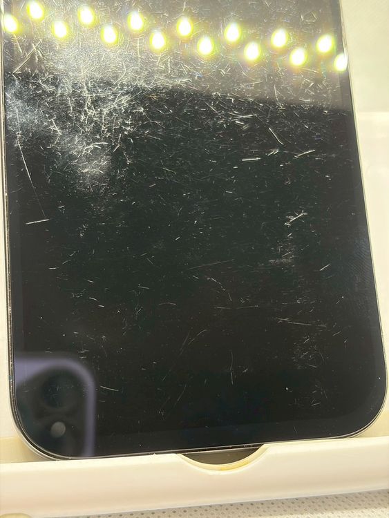 ��SIM�ե꡼ iPhone15Pro 128GB �֥�å������˥��� �Хåƥ꡼84%