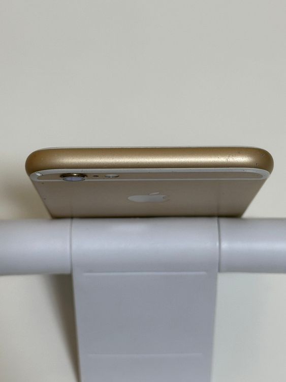 ��iPhone6s 32GB ������� docomo