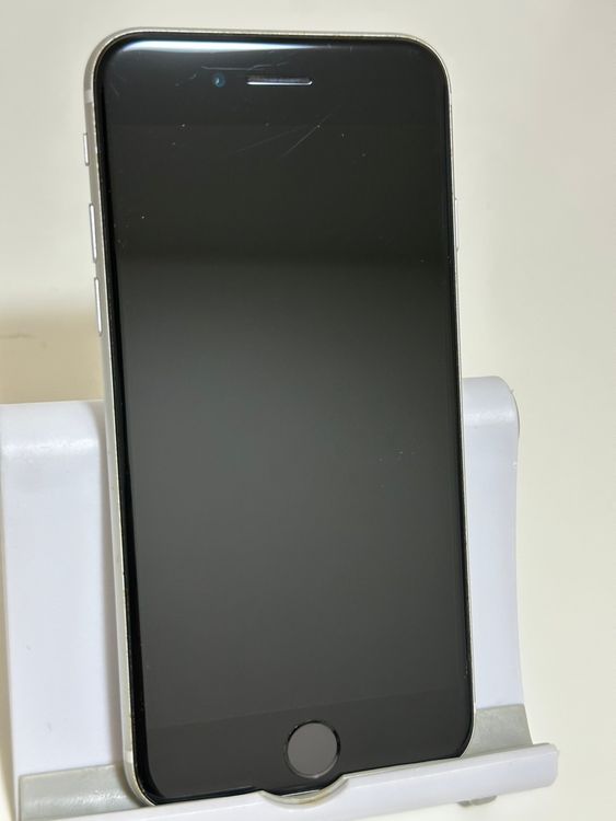 ������ SIM�ե꡼ iPhoneSE ��2���� 64GB �ۥ磻��
