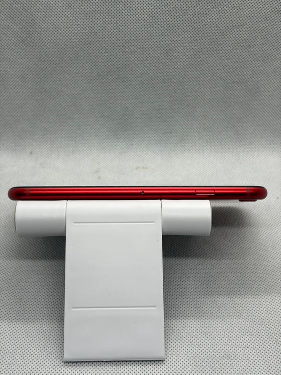 ������ SIM�ե꡼ iPhoneSE ��3���� 64GB ��å�