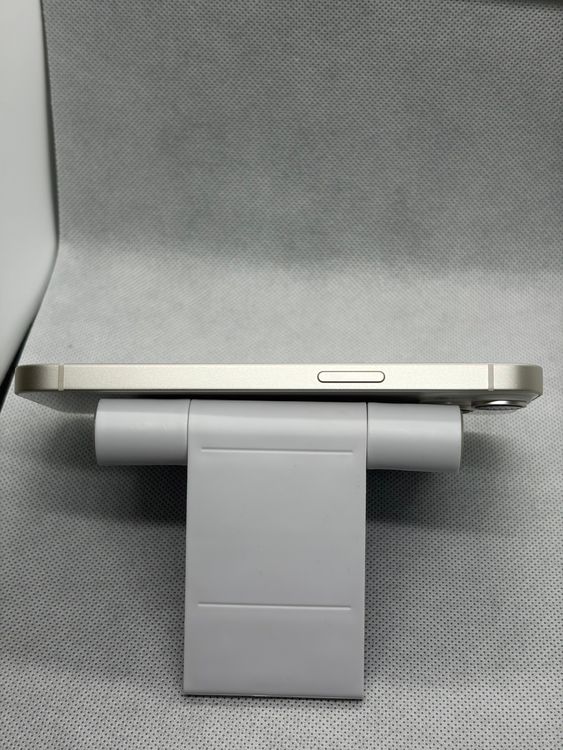 ������Ʊ�� SIM�ե꡼ iPhone14 128GB �������饤�� �Хåƥ꡼82%