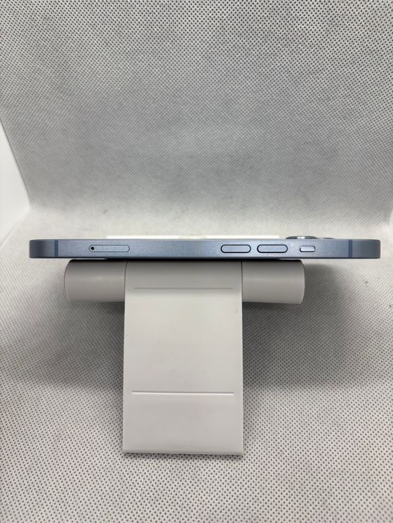 ���ϥԥͥ��ͥå� SIM�ե꡼ iPhone14 128GB �֥롼 �Хåƥ꡼81%