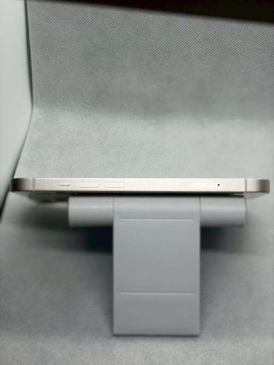 ���Хåƥ꡼92% ���� SIM�ե꡼ iPhone14 128GB �������饤��