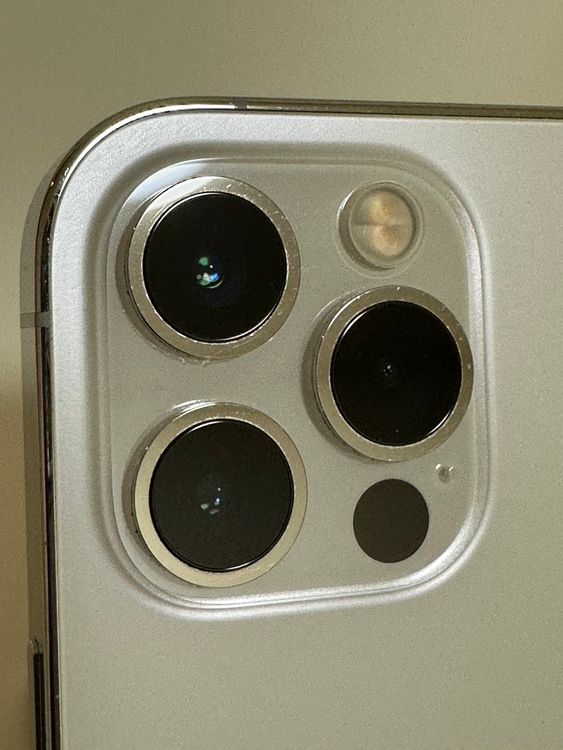 ��SIM�ե꡼ iPhone12Pro 128GB ����С�