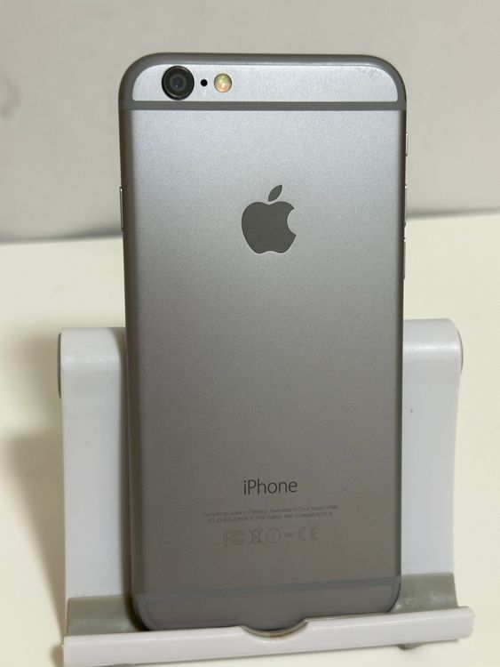 ���Хåƥ꡼100% iPhone6 64GB ���ڡ������쥤 au