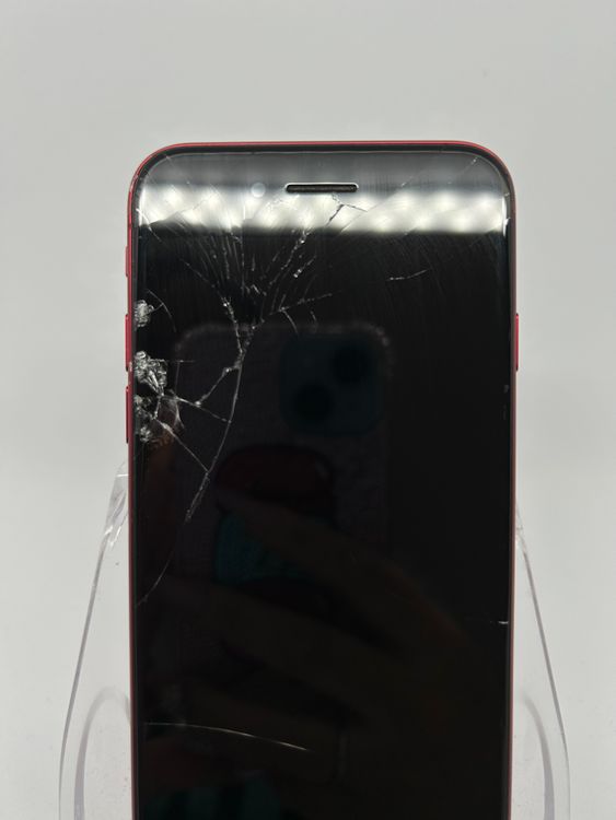 ���ϥԥͥ��ͥå� SIM�ե꡼ iPhoneSE��3����  64GB ��å� 82%