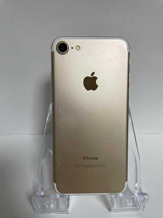 Apple - iPhone 7 Sim フリー  シルバー 128GB 未使用 Apple iPhone 7 128GB SIMフリー [シルバー] 価格比較 - 価格.com