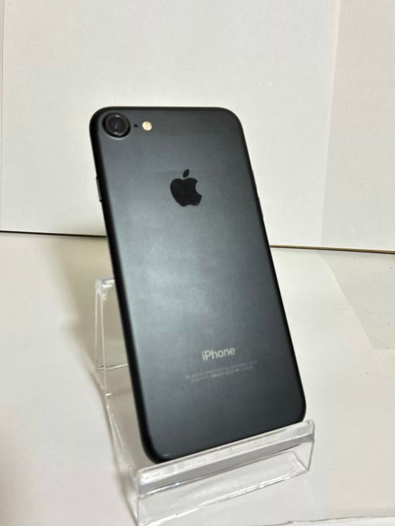 ���Хåƥ꡼86% iPhone7 32GB �֥�å�   ����̵��