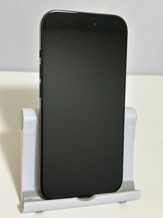 ���Хåƥ꡼88% SIM�ե꡼ iPhone15 128GB �֥�å�