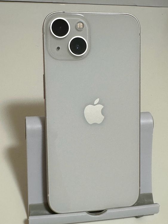 ���Хåƥ꡼84% SIM�ե꡼ iPhone13 256GB �������饤��