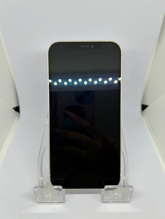 ��SIM�ե꡼ iPhone12  64GB �ۥ磻��