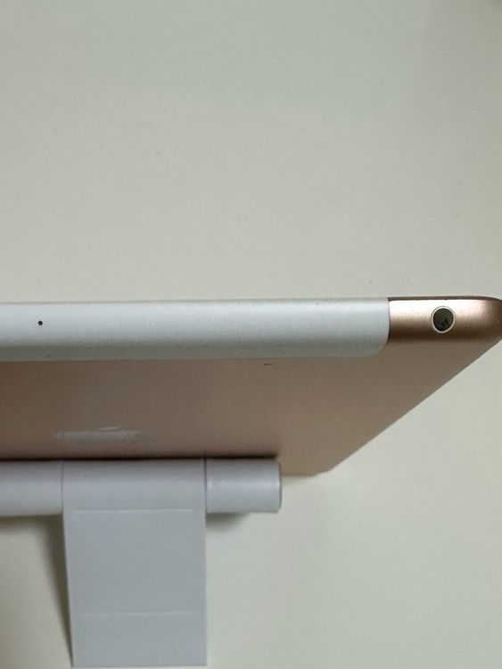 ������ �Хåƥ꡼97% iPad ��6���� 128GB ������� SoftBank