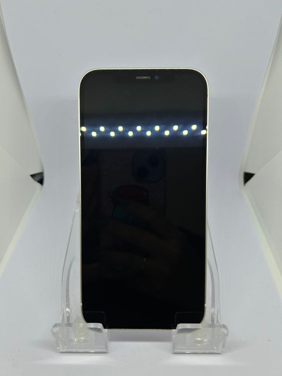 ������ SIM�ե꡼ iPhone12  256GB �ۥ磻��