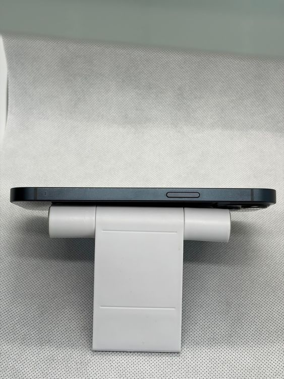 ���Хåƥ꡼87% SIM�ե꡼ iPhone13 128GB �ߥåɥʥ���