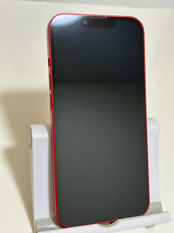 ���Хåƥ꡼84% SIM�ե꡼ iPhone13 128GB ��å�