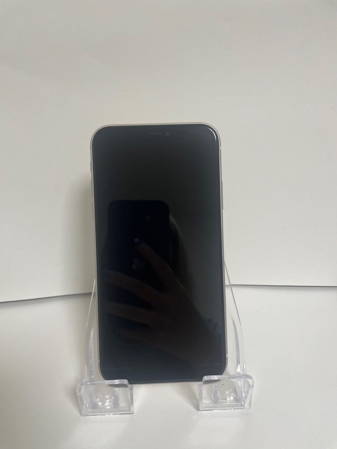 iPhone11 128GB ホワイト SIMフリー　ケース付 iPhone11 128GB ホワイト SIMフリー 箱付き