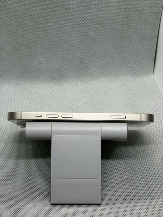 ��Ķ���� SIM�ե꡼ iPhone14 128GB �������饤�� �Хåƥ꡼80%