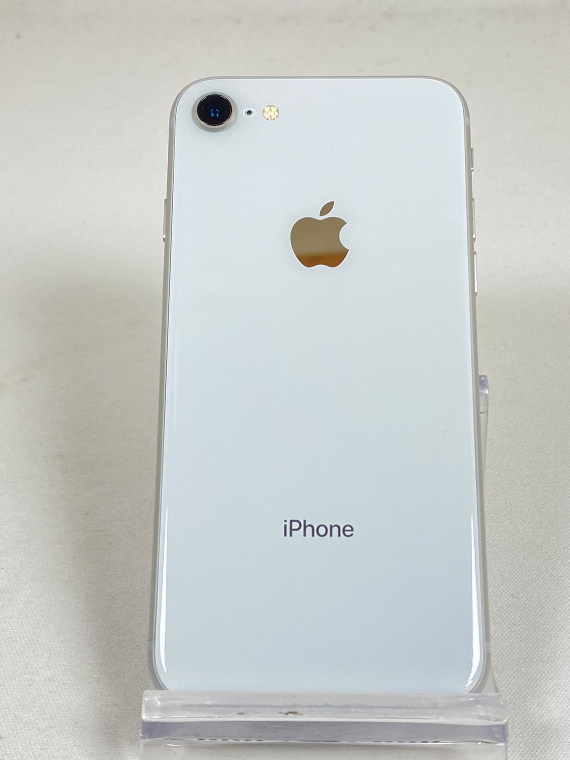 iPhone8 64G silver バッテリー82% SIMフリー