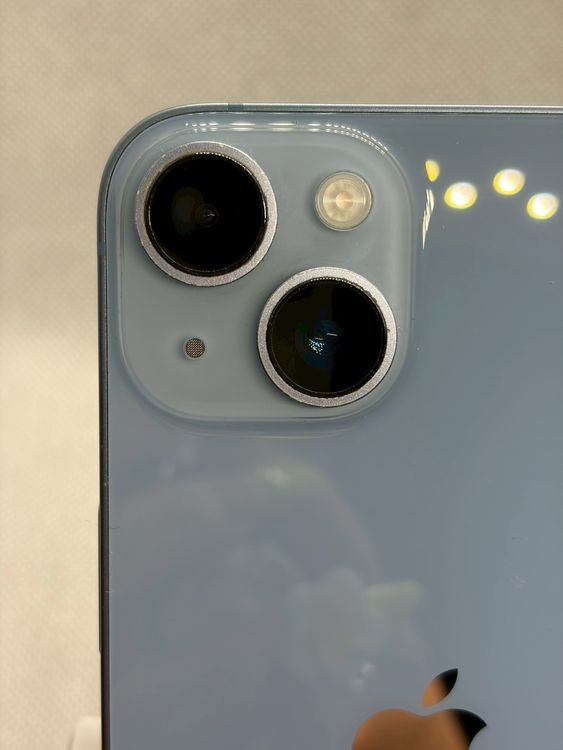 ���Хåƥ꡼84% SIM�ե꡼ iPhone14 128GB �֥롼