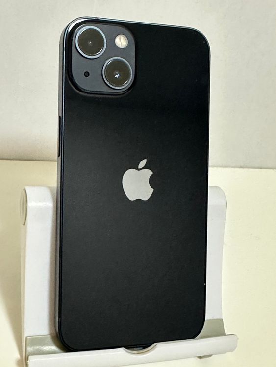 ��Ķ���� �Хåƥ꡼84% SIM�ե꡼ iPhone13 128GB �ߥåɥʥ���