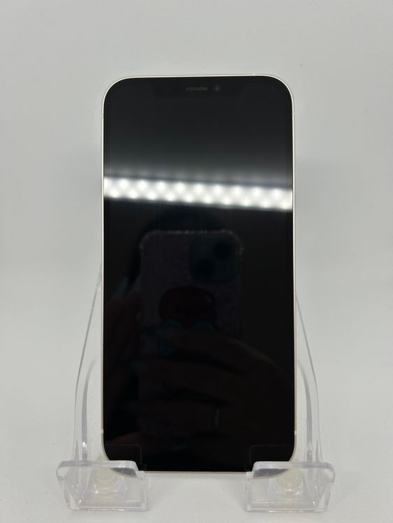 ��SIM�ե꡼ iPhone12  128GB �ۥ磻�� �Хåƥ꡼77%