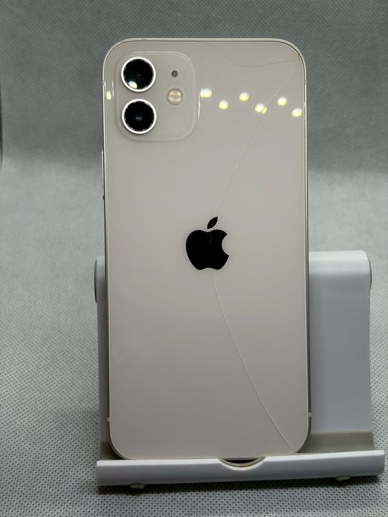 ���Хåƥ꡼85% SIM�ե꡼ iPhone12 64GB �ۥ磻��