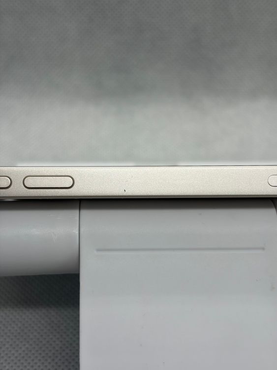 ���Хåƥ꡼82% ���� SIM�ե꡼ iPhone12 64GB �ۥ磻��