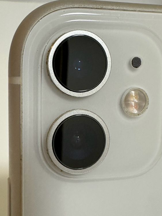 ��SIM�ե꡼ iPhone11 128GB �ۥ磻��