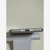��SIM�ե꡼ iPhone8 64GB ����С�
