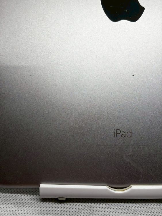 ��iPad Pro 9.7����� 128GB ���졼