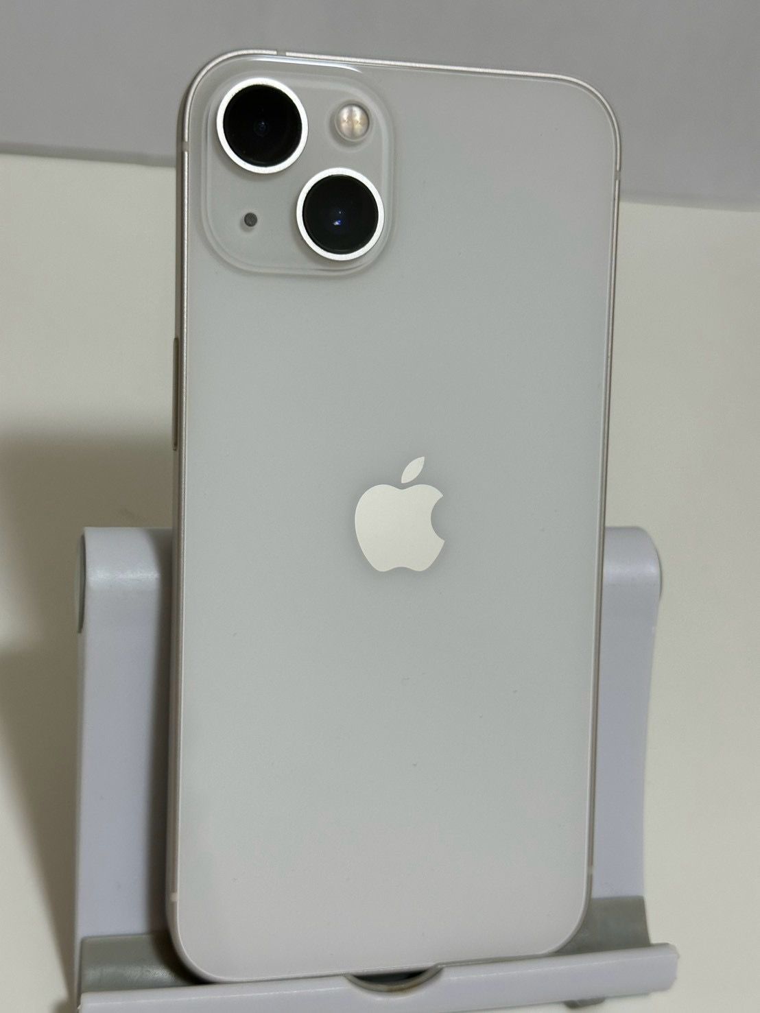 ムスビー｜○バッテリー100% 超美品 SIMフリー iPhone13 128GB スター