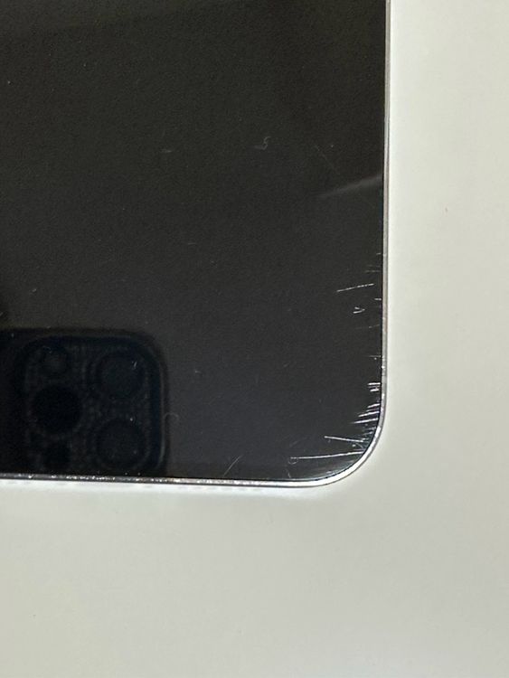 ���Хåƥ꡼82% SIM�ե꡼ iPhone14ProMax 128GB ����С�