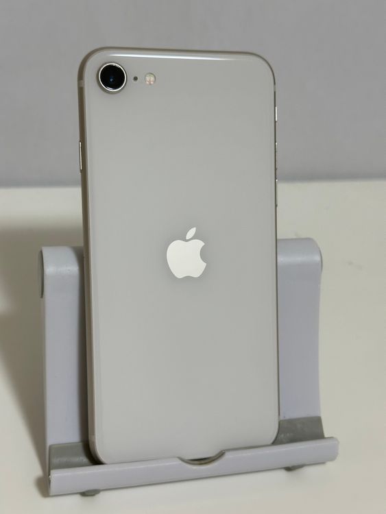 ���Хåƥ꡼88% Ķ���� SIM�ե꡼ iPhoneSE ��3���� 128GB �������饤��