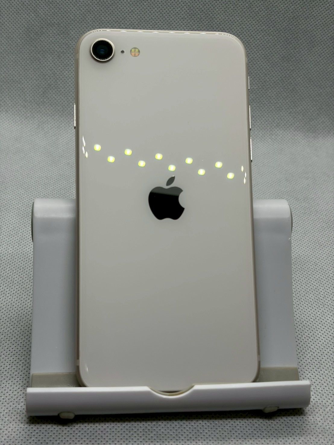 iPhone SE 第3世代　スターライト64GB バッテリー84% 美品 ムスビー｜○バッテリー84% SIMフリー iPhoneSE 第3世代 64GB スター