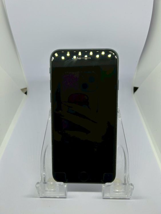 ��SIM�ե꡼ iPhoneSE��3����  64GB �ߥåɥʥ���
