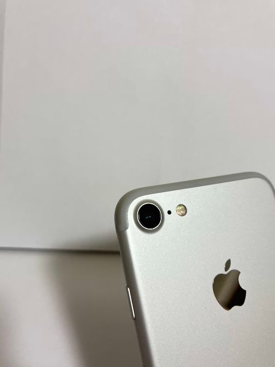 ���Хåƥ꡼83% Ķ���� iPhone7 32GB ����С�   ����̵��