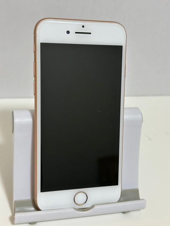 ��SIM�ե꡼ iPhone8 64GB �������