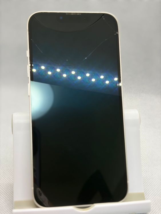 ���Хåƥ꡼89% SIM�ե꡼ iPhone13 128GB �������饤��