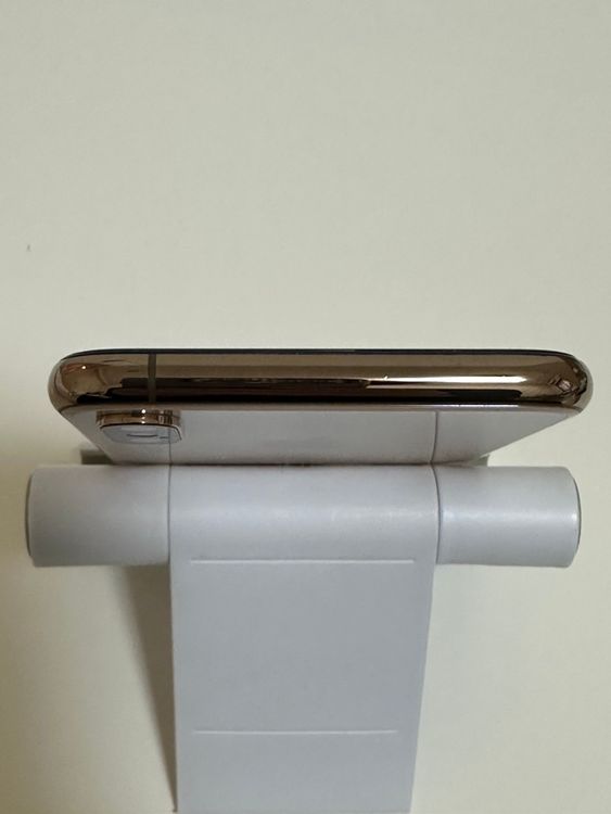 ��SIM�ե꡼ iPhoneXS 64GB �������